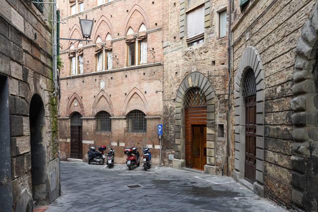Apartament Rinidia - Siena Centro Zewnętrze zdjęcie