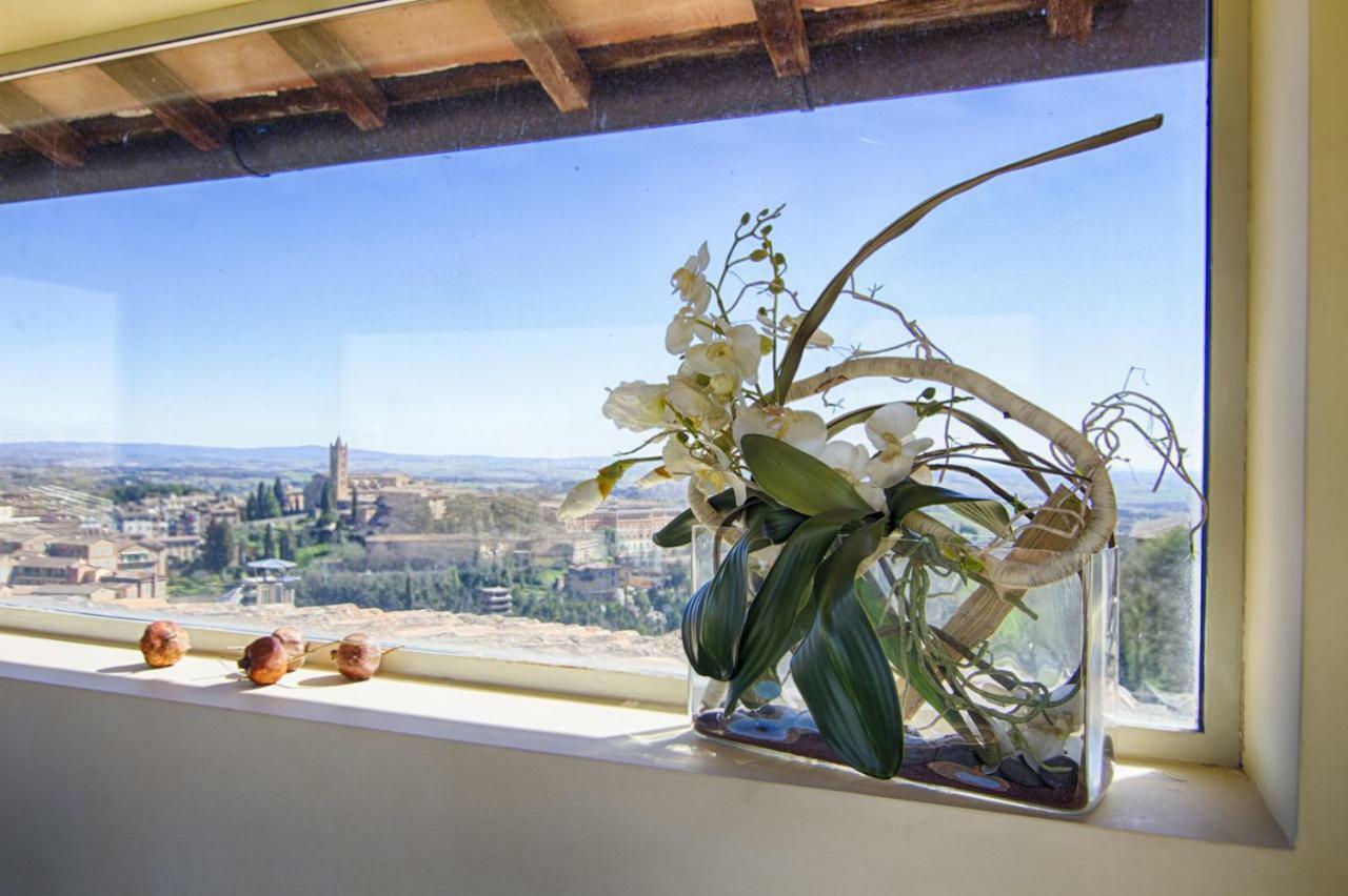 Apartament Rinidia - Siena Centro Zewnętrze zdjęcie